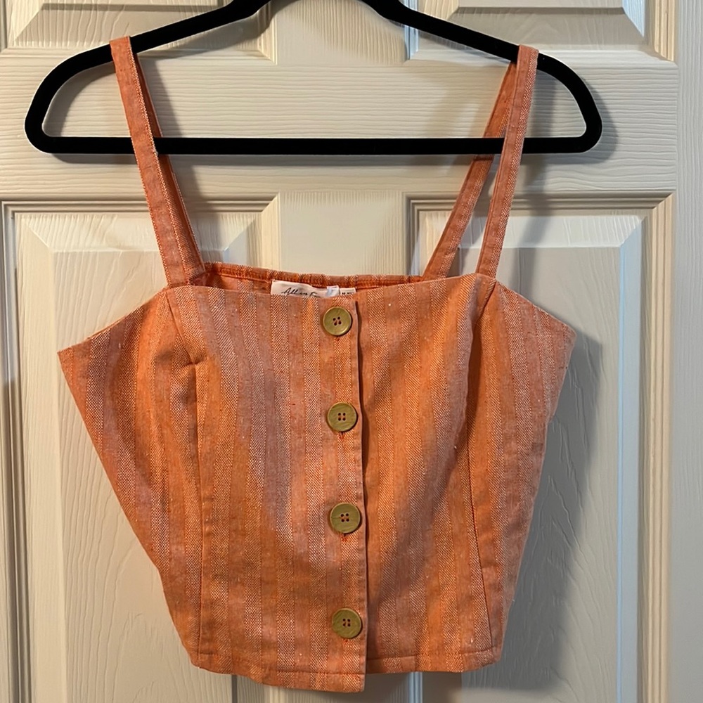 All in Favor crop top NWT size M - Picture 1 of 5